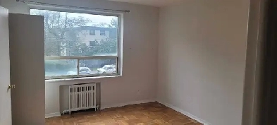 2 bedroom apartment 760 square feet Image# 1