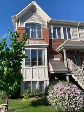 condo avec 2 stationnements Image# 10