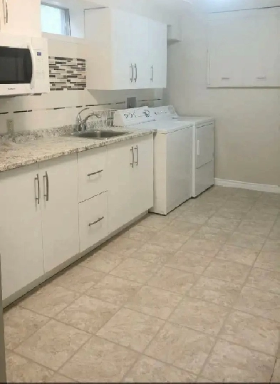 Room in a basement suit SW Calgary Image# 1