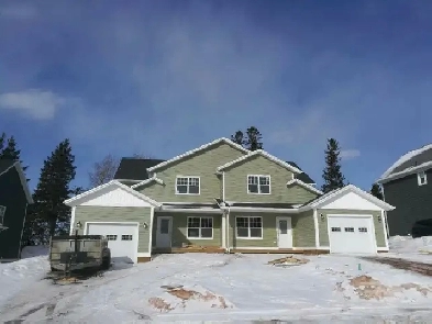 3 Beds 2.5 Baths - Duplex Image# 3