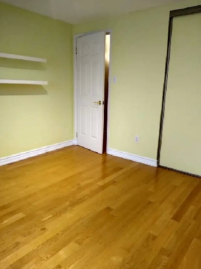 Private room with bathroom Image# 1