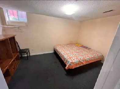 Basement for rent for students brampton