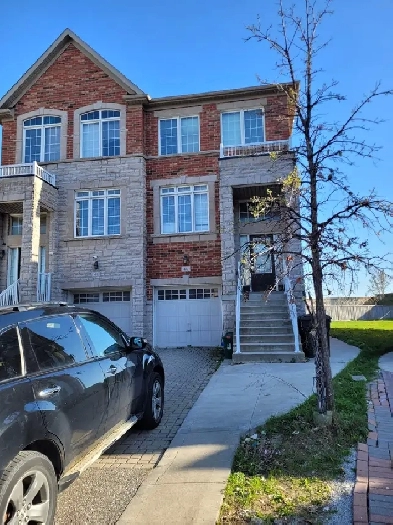 4 Bed Room House Near Humber Available from June 1, 2025 Image# 8
