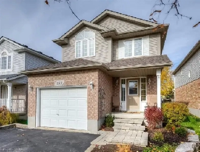 Single detached 3 Bedroom House for rent in Waterloo Image# 2