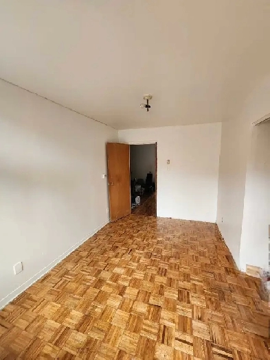 4 1/2 et 5 1/2  ou chambre à louer Image# 6