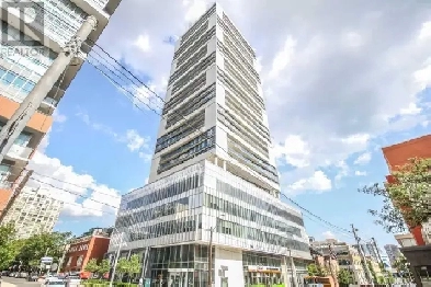 1 BEDROOM   DEN, 1.5 BATHROOM LUXURY PENTHOUSE AVAILABLE JULY Image# 1