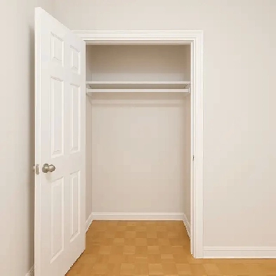 Private Room in 2BHK for Rent - (Downtown Toronto) Image# 2