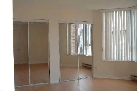 2 bedrm 1 bath(yonge/dundas)subway 600 sr 12/F new bathrm june 1 Image# 1