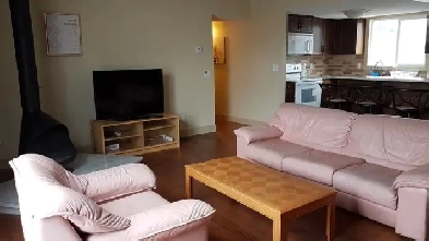 Foothills Village, Med School, Hospital & University - Room Image# 1