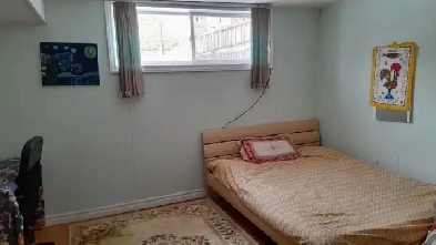 Basement room ->. Close to York Dale Mall Subway (start Jun 1) Image# 5