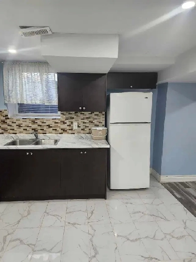 Basement apt available for rent in South Barrie Image# 4