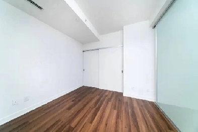 1 furnished bedroom near UofT and downtown Toronto for rent Image# 4
