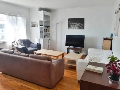 Big room 1 min walk from metro Image# 1