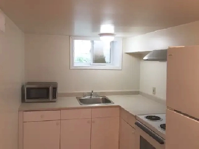 1 bedroom basement apartment for rent ( Eglinton/Duf Image# 5