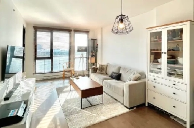 Fully Furnished 1-Bedroom for Rent in Griffintown – All Included Image# 1