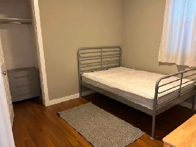 Private room for rent Image# 8