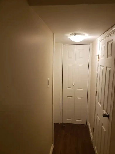 1 bdrm basement apt Image# 2