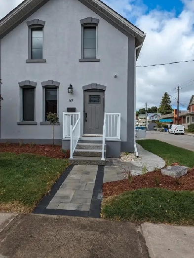 All Inclusive - One Bedroom Apartment, Uptown Waterloo Image# 1