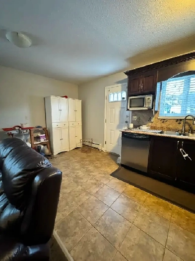 2 Bedroom Basement Image# 6
