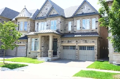 Own a Ravine-Backed Gem in Oakville’s Most Exclusive Crescent! Image# 1