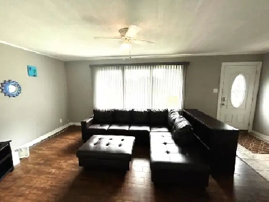 Steps to Fanshawe campus, 1 private room available from June 1st Image# 1