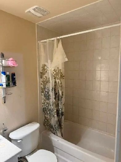 Master bedroom with private full washroom Image# 3