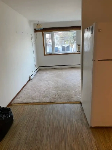 NEW AD - Melville Apartments – 1 bedroom suite behind City Hall Image# 3