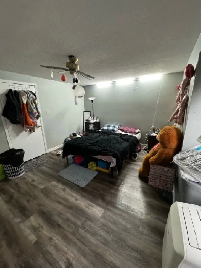 master bedroom Image# 1