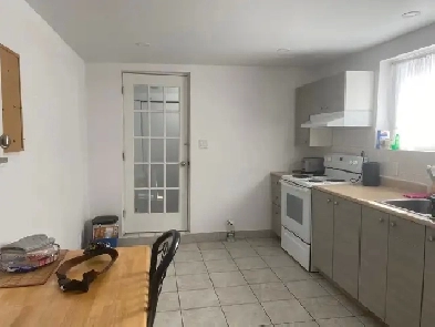 4 1/2 a louer / for rent close to Metro Montmorency Image# 1