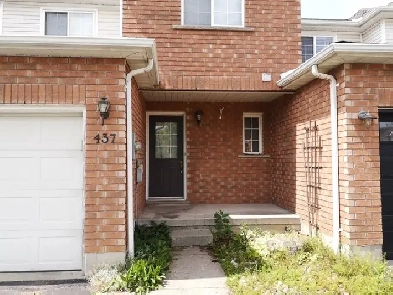 4 bedrooms TownHouse for rent in Waterloo Laurelwood area Image# 1