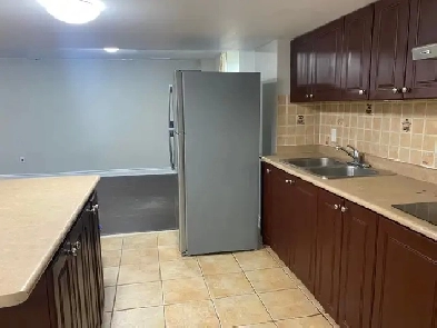 SPACIOUS, LEGAL, 2-BEDROOM BASEMENT APARTMENT FOR RENT Image# 1