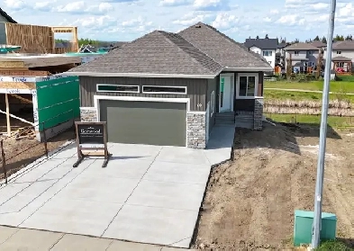 26 Harley Way | 2024-Built Walkout Bungalow on Greenspace Image# 1