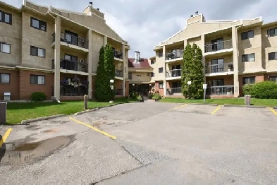 #304 - 3410 Park St - Immaculate Condo In University Park Image# 8
