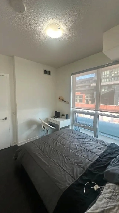 Master Bedroom for rent Image# 4