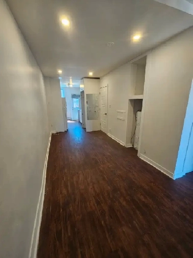 À louer Appartement 3 1/2 1 chambre Image# 1