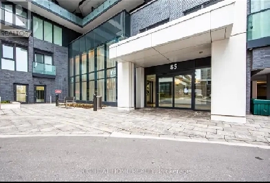 1 1 B in Richmond Hill Image# 1