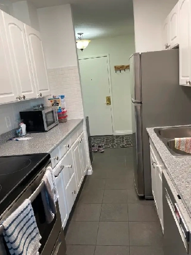 Room to rent (SHARED ACCOMMODATION) Female Only Image# 2