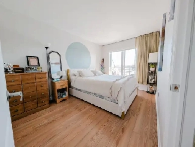 Condo semi-meublé avec garage à louer Image# 10