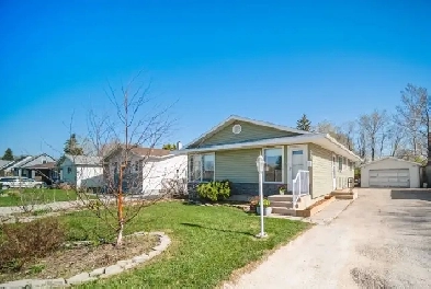 HOME FOR SALE - 341 Douglas Ave, Winnipeg Manitoba Image# 1