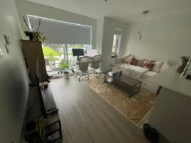 Charming 1 Bed 1 Bath Apartment Image# 1