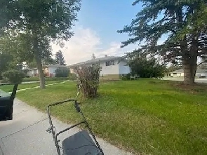 Large Room right in the Heart of Calgary w/ Utilities! Image# 4