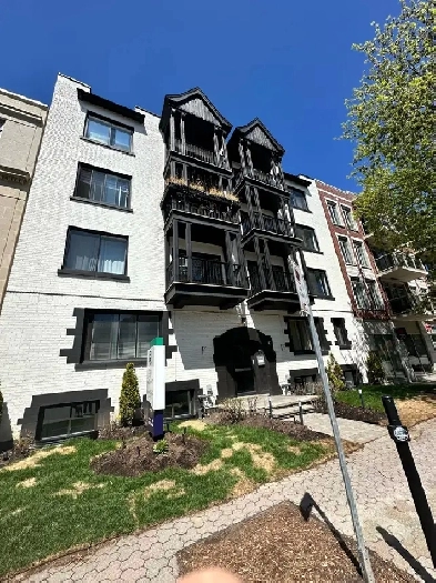 LEASE TRANSFER – Stunning 4 1/2 in MONKLAND, Steps Villa Mar Image# 4