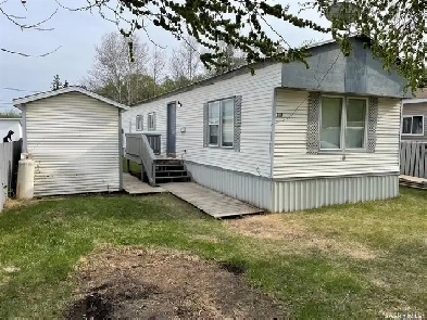 NEW LISTING  614 2nd Street East Image# 2