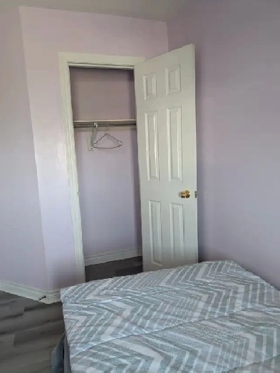 Room for rent, for a quiet none smoker working Male Image# 1