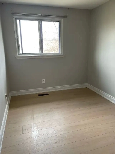 Private Room Available Near Bramalea City Centre Image# 1