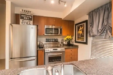 TOWNHOUSE CONDO FOR RENT IN WHITBY $2650 Image# 1