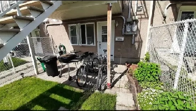 Beau 3½ tout meublé dans Bachelor Image# 1