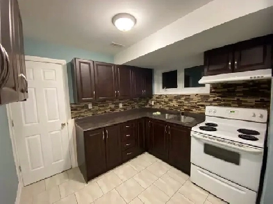 workout Basement for renting Stouffville Best location Image# 7