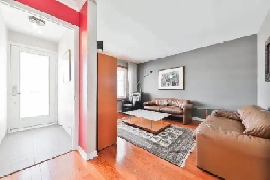 Grand 5 1/2 avec jardin et 2 stationnements à Chomedey, Laval Image# 1