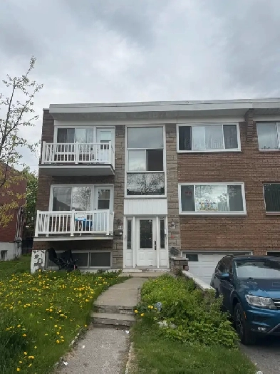 5 1/2 APARTMENT FOR RENT ( 10367 TERR. FLEURY H3L3L5)) Image# 1